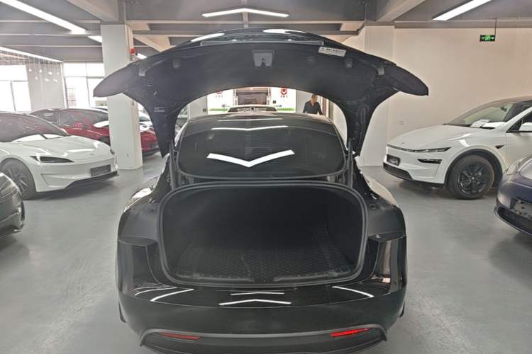 Used Tesla Model 3 2025 Model Revised Rear-Wheel-Drive Version Trunk