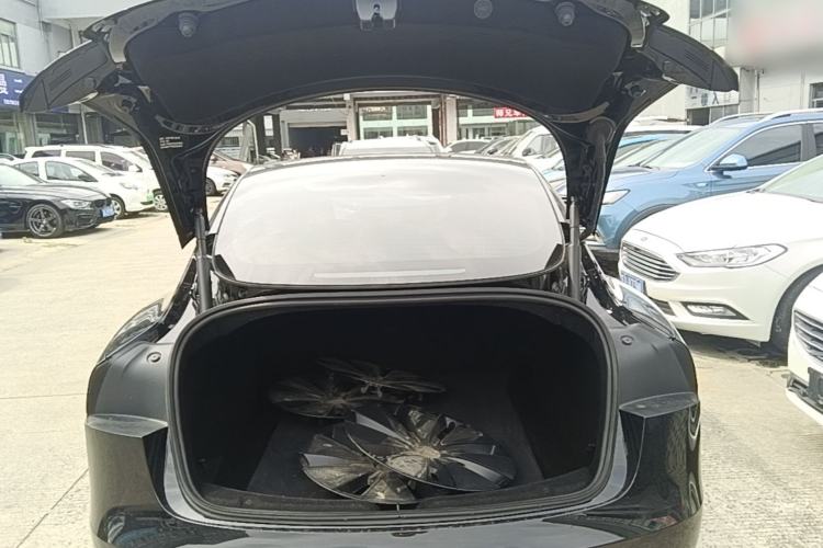 Used Tesla Model 3 2025 Rear-Wheel-Drive Version Trunk