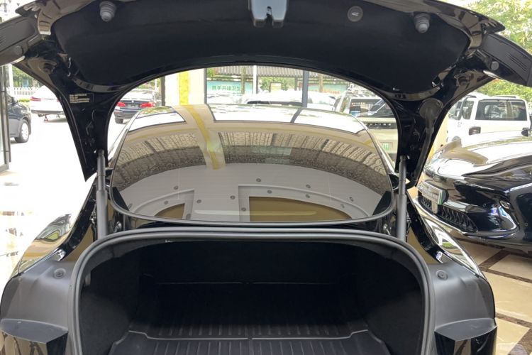 Used Tesla Model 3 2025 Rear-Wheel-Drive Version Trunk