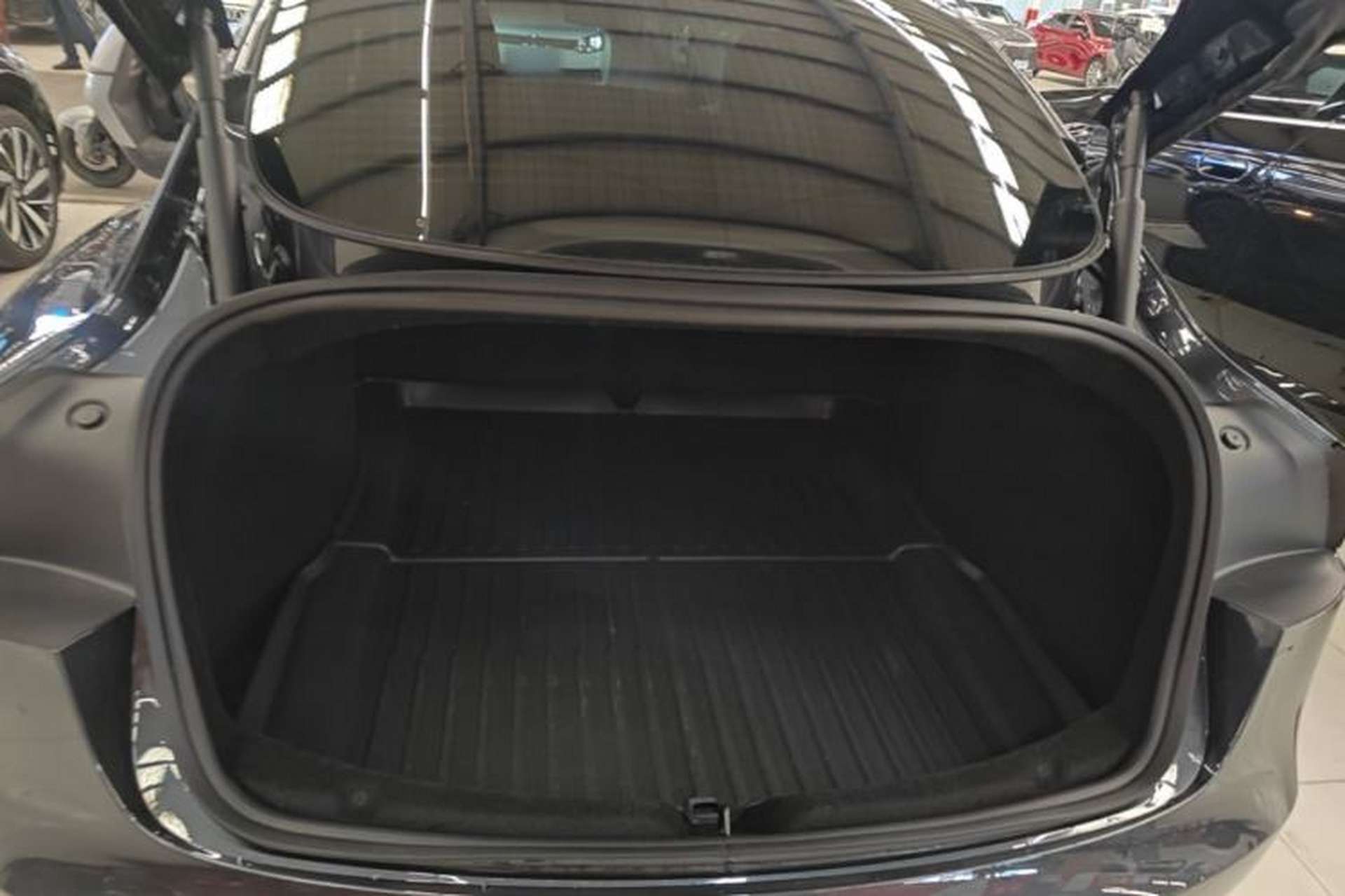 Used Tesla Model 3 2025 Rear-Wheel-Drive Version Trunk