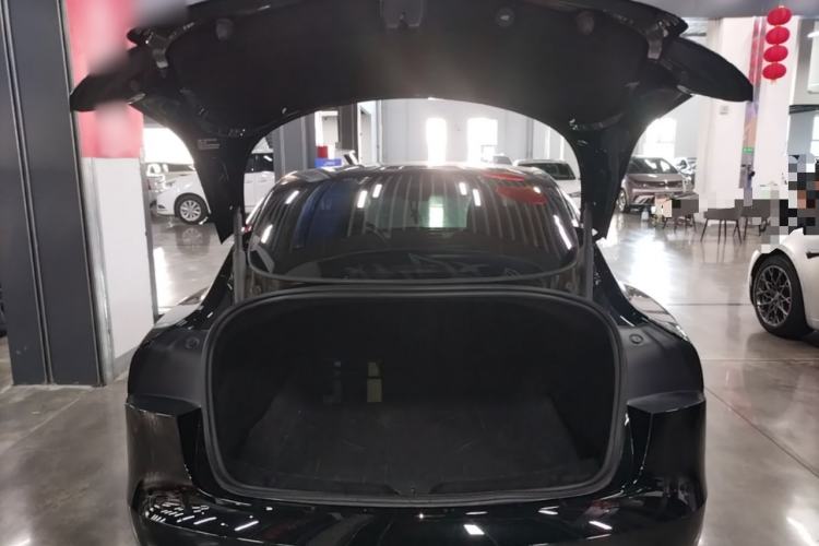 Used Tesla Model 3 2025 Rear-Wheel-Drive Version Trunk
