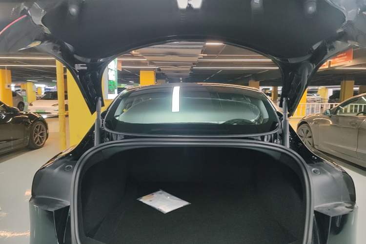 Used Tesla Model 3 2025 Model Revised High-Performance All-Wheel-Drive Version Trunk