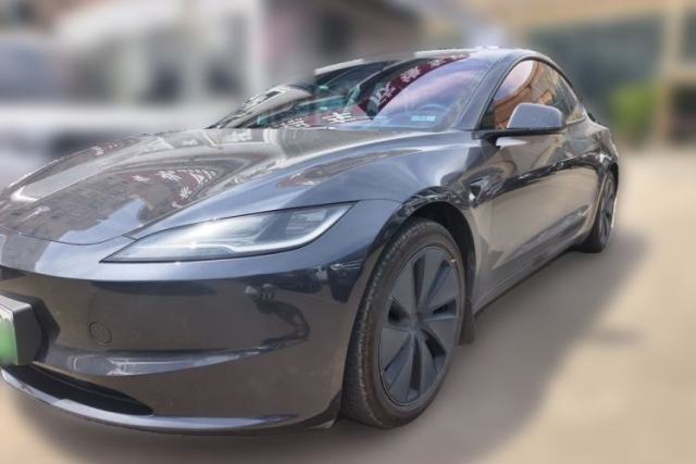 Tesla Model 3 2025 Model Revised Rear-Wheel-Drive Version с пробегом