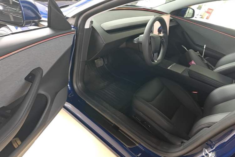 Used Tesla Model 3 2025 Rear-Wheel-Drive Version Driver Seat