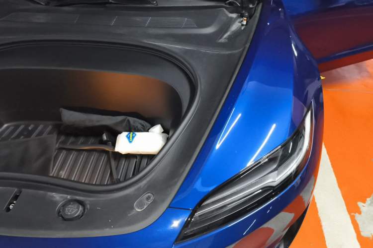 Used Tesla Model 3 2025 Model High-Performance All-Wheel-Drive Version Engine Bay Left