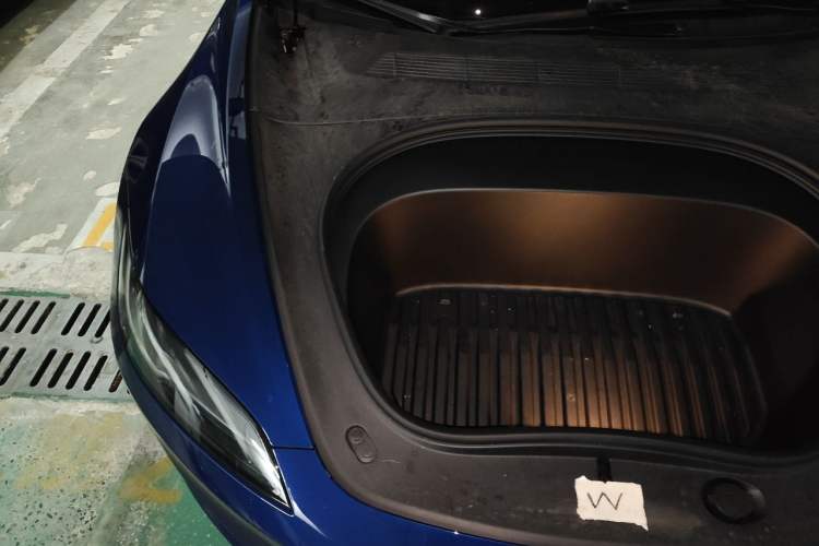 Used Tesla Model 3 2025 Long-Range All-Wheel-Drive Version Engine Bay Right