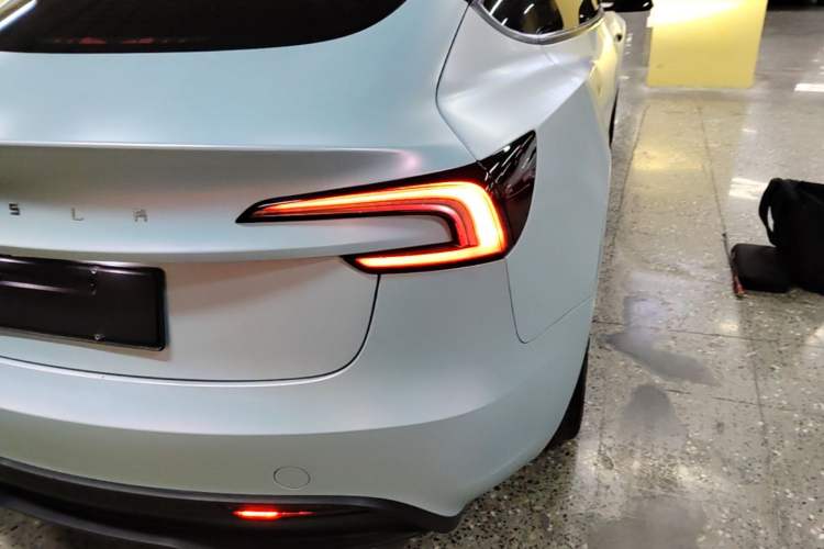 Used Tesla Model 3 2025 Model Long-Range Rear-Wheel-Drive Version Exterior 3