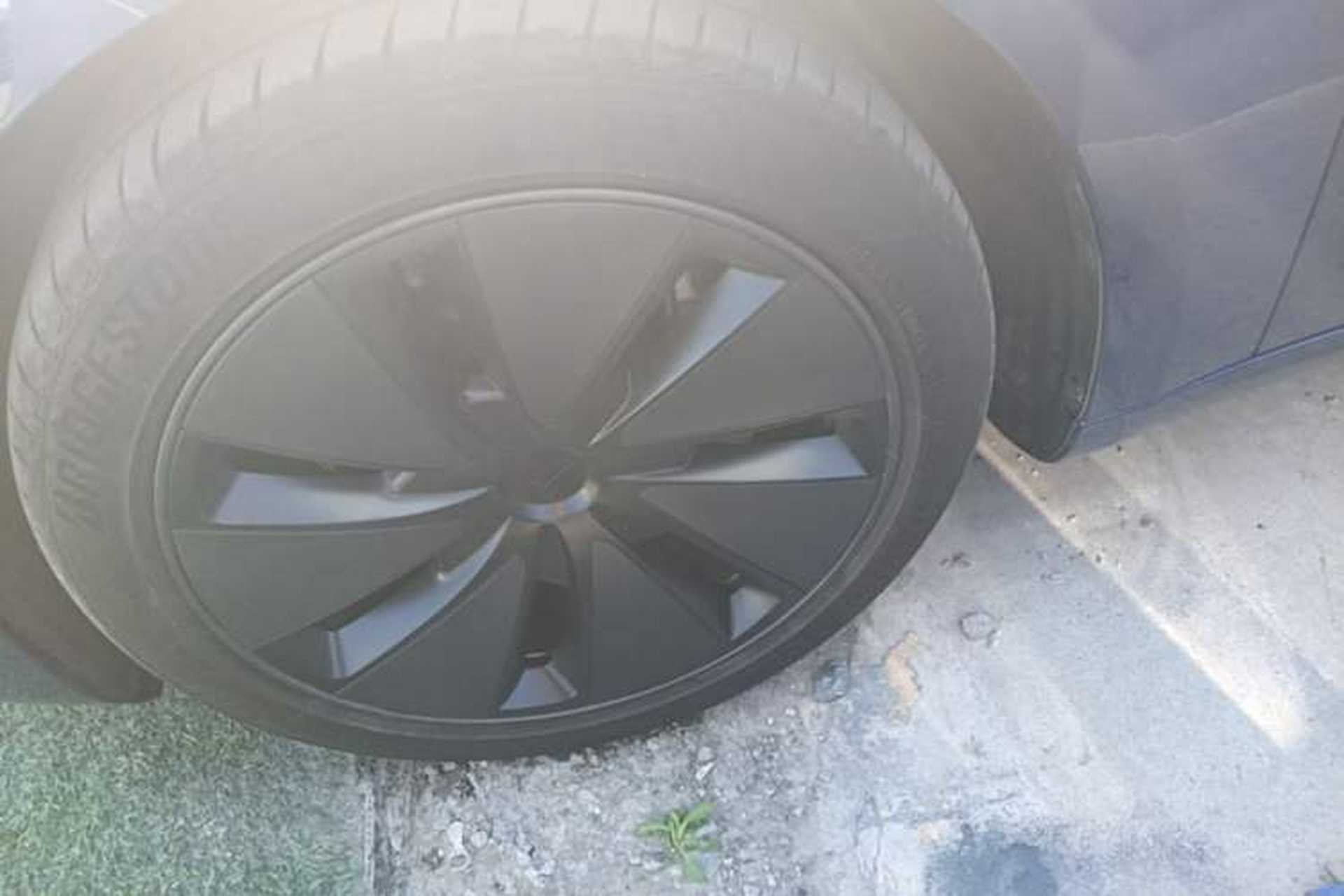 Used Tesla Model 3 2025 Rear-Wheel-Drive Version Exterior 4
