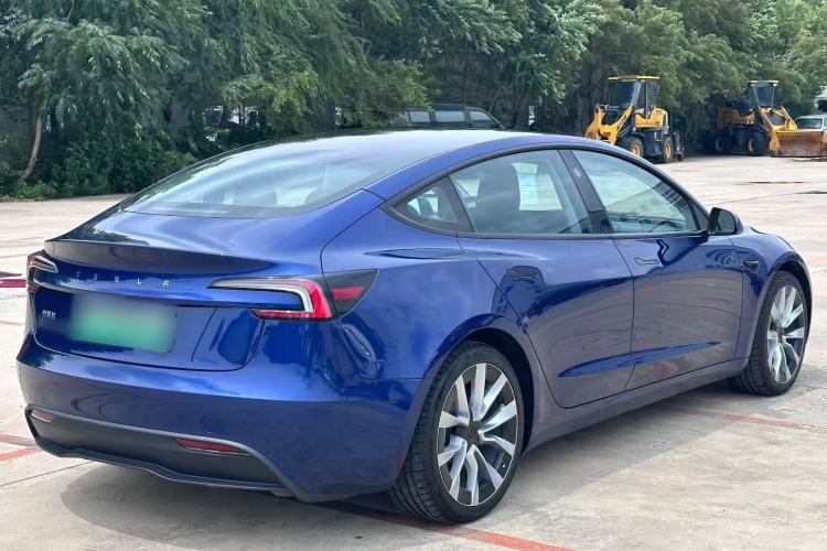 Used Tesla Model 3 2025 Rear-Wheel-Drive Version Exterior 6