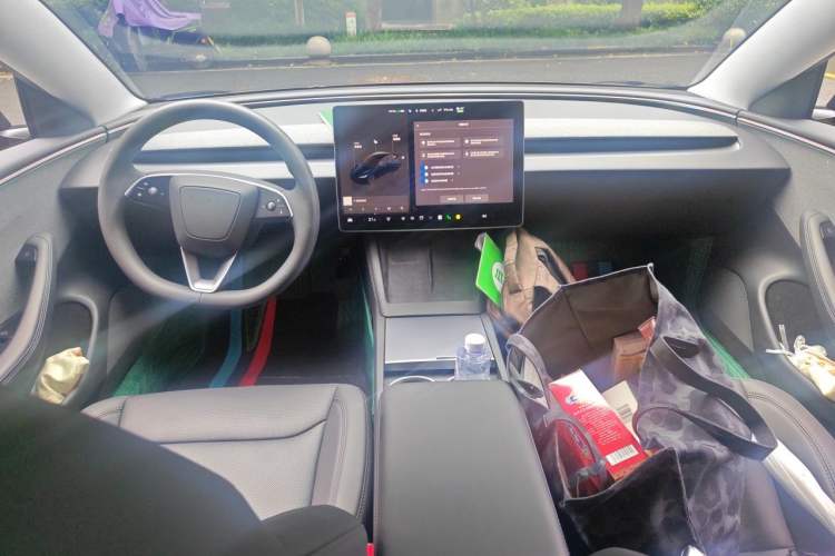 Used Tesla Model 3 2025 Model Revised Rear-Wheel-Drive Version Interior 2