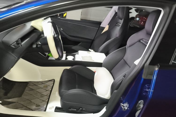 Used Tesla Model 3 2025 Model High-Performance All-Wheel-Drive Version Left Front Seat