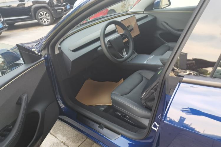 Used Tesla Model 3 2025 Rear-Wheel-Drive Version Left Front Seat