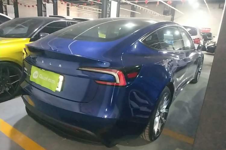 Used Tesla Model 3 2025 Rear-Wheel-Drive Version Rear Right 45 Deg