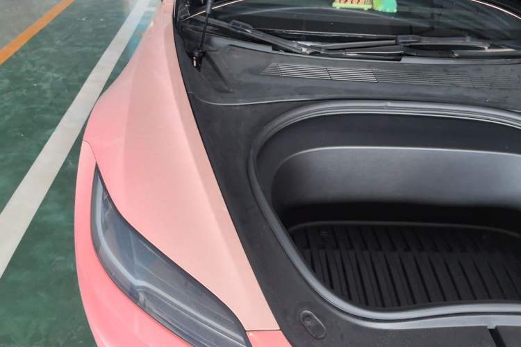 Used Tesla Model 3 2025 Rear-Wheel-Drive Version Engine Bay Right