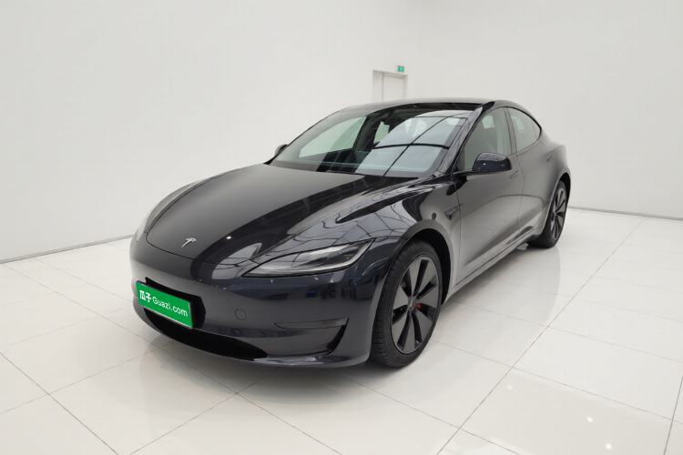 Tesla Model 3 2025 Rear-Wheel-Drive Version