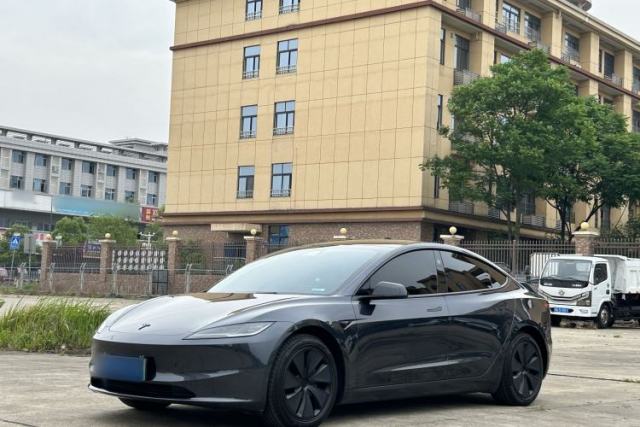 Used Tesla Model 3 2025 Rear-Wheel-Drive Version