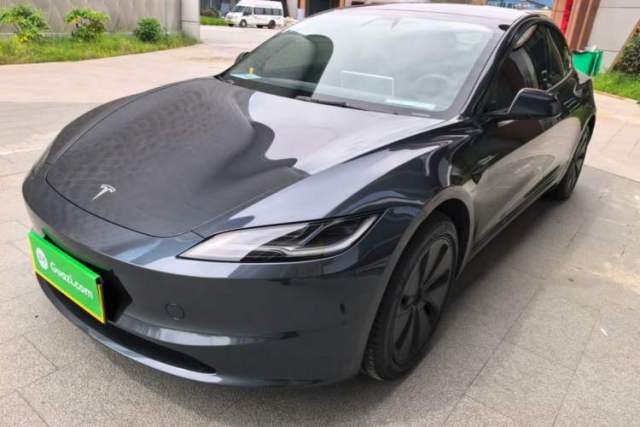 Used Tesla Model 3 2025 Rear-Wheel-Drive Version