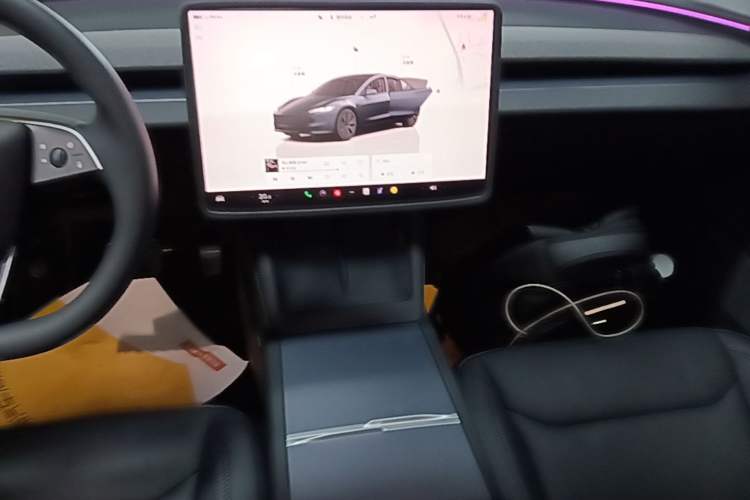 Used Tesla Model 3 2025 Rear-Wheel-Drive Version Audio And AC Panel