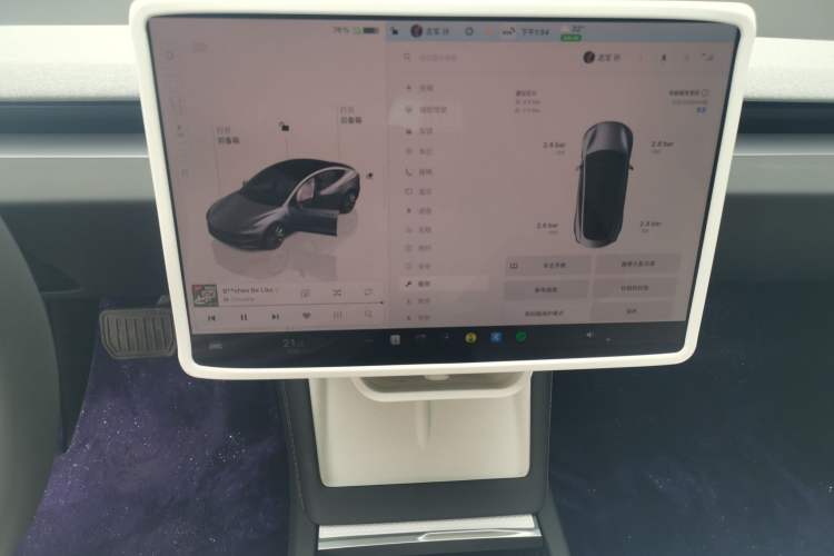 Used Tesla Model 3 2025 Model Long-Range Rear-Wheel-Drive Version Audio And AC Panel
