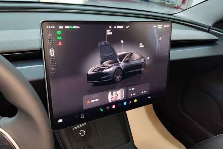 Used Tesla Model 3 2025 Rear-Wheel-Drive Version Audio And AC Panel