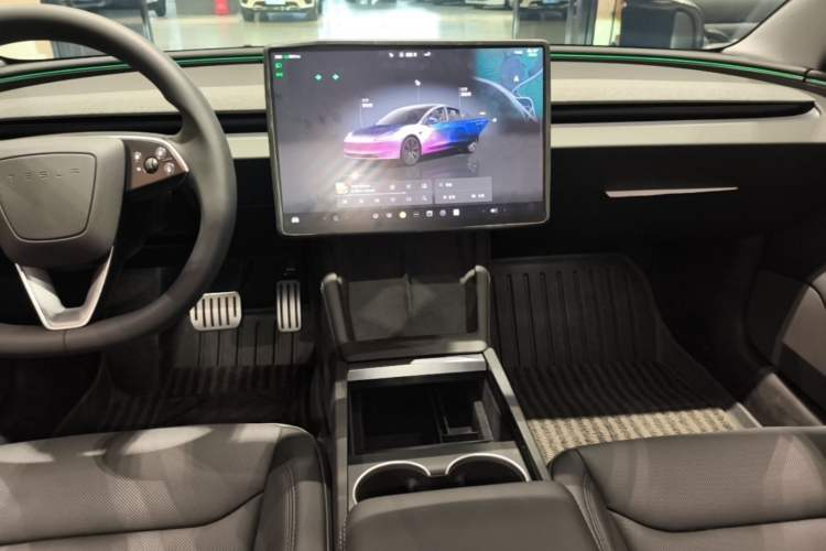 Used Tesla Model 3 2025 Rear-Wheel-Drive Version Audio And AC Panel