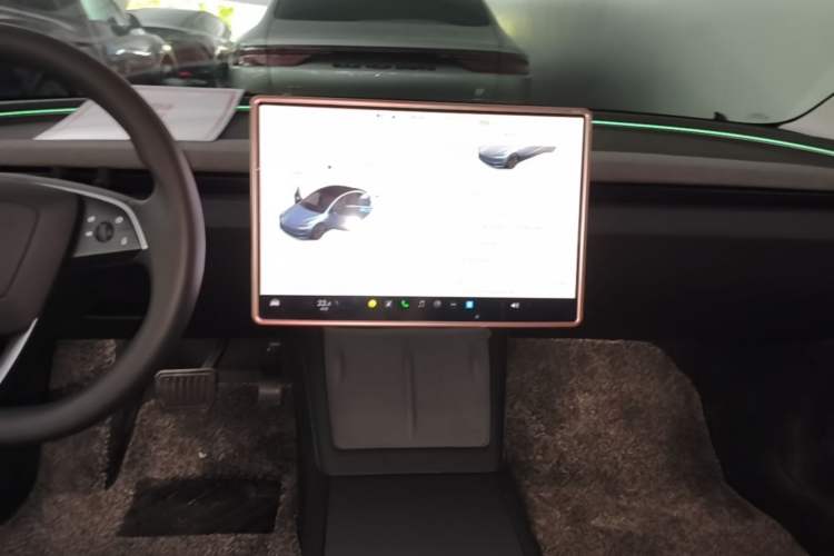 Used Tesla Model 3 2025 Rear-Wheel-Drive Version Audio And AC Panel