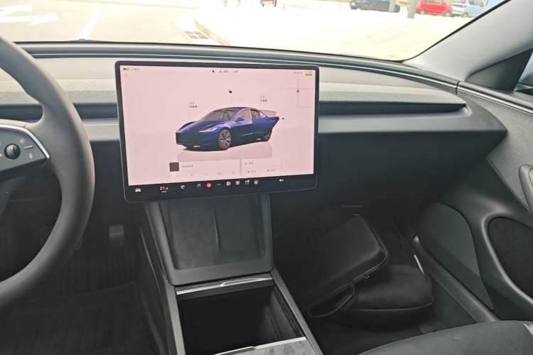 Used Tesla Model 3 2025 Rear-Wheel-Drive Version Audio And AC Panel