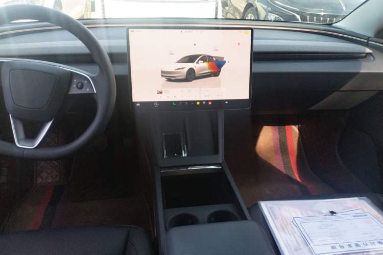 Used Tesla Model 3 2025 Rear-Wheel-Drive Version Audio And AC Panel