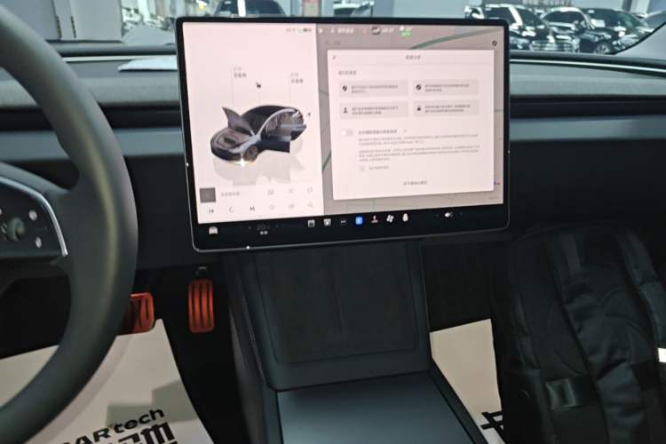 Used Tesla Model 3 2025 Rear-Wheel-Drive Version Audio And AC Panel