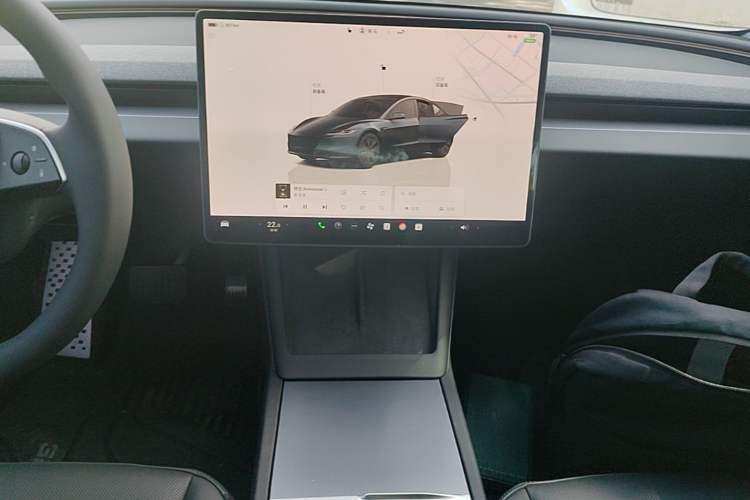 Used Tesla Model 3 2025 Rear-Wheel-Drive Version Audio And AC Panel