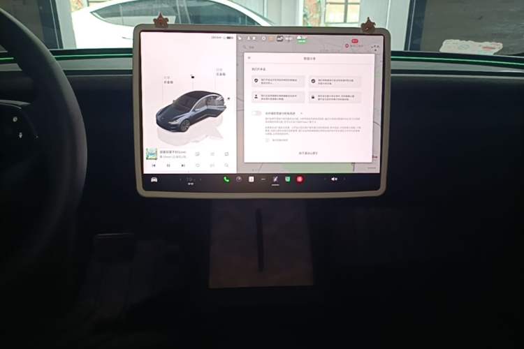 Used Tesla Model 3 2025 Rear-Wheel-Drive Version Audio And AC Panel