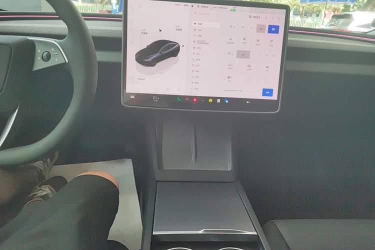 Used Tesla Model 3 2025 Rear-Wheel-Drive Version Audio And AC Panel