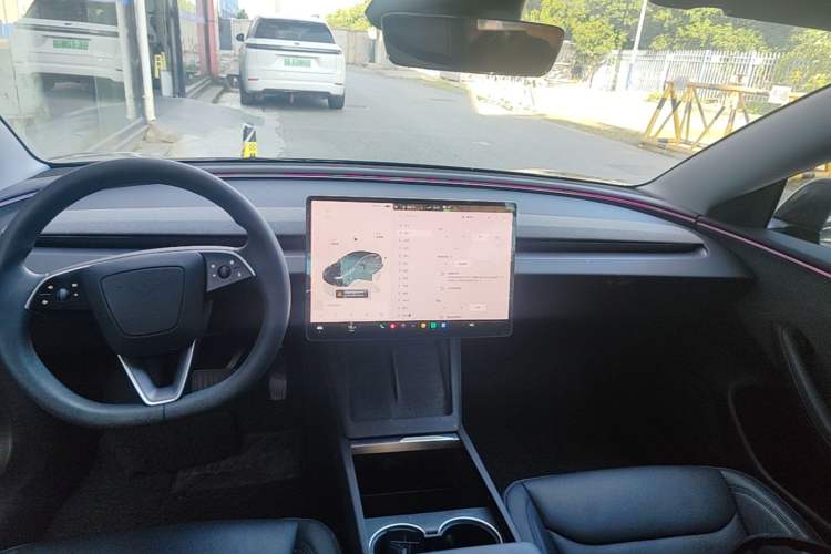 Used Tesla Model 3 2025 Rear-Wheel-Drive Version Audio And AC Panel