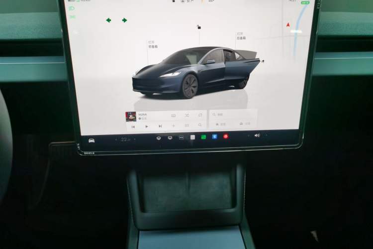 Used Tesla Model 3 2025 Rear-Wheel-Drive Version Audio And AC Panel