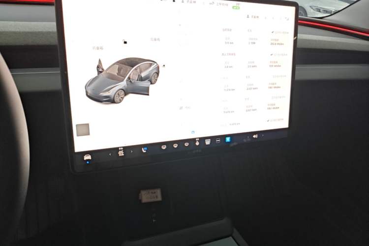 Used Tesla Model 3 2025 Rear-Wheel-Drive Version Audio And AC Panel