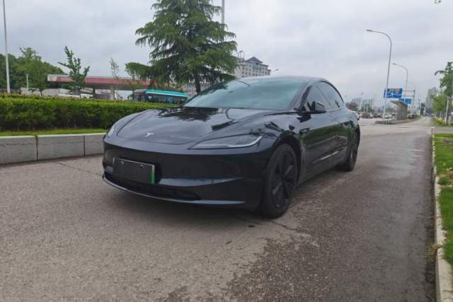Used Tesla Model 3 2025 Rear-Wheel-Drive Version