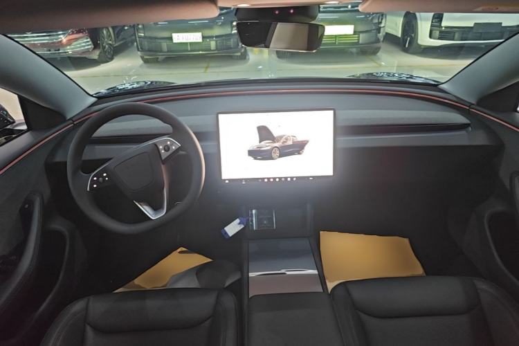 Used Tesla Model 3 2025 Rear-Wheel-Drive Version Center Console