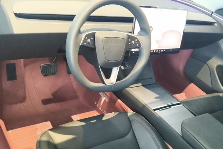 Used Tesla Model 3 2025 Rear-Wheel-Drive Version Center Console
