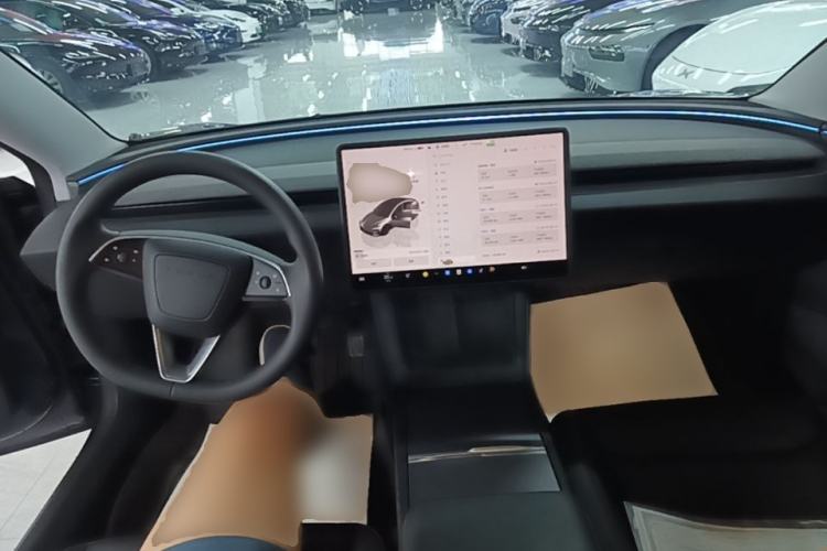 Used Tesla Model 3 2025 Rear-Wheel-Drive Version Center Console