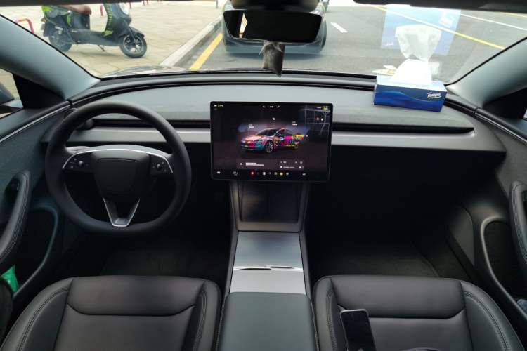 Used Tesla Model 3 2025 Model Revised Long-Range Rear-Wheel-Drive Version Center Console