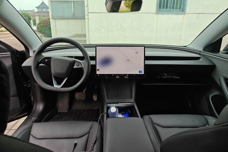 Used Tesla Model 3 2025 Rear-Wheel-Drive Version Center Console