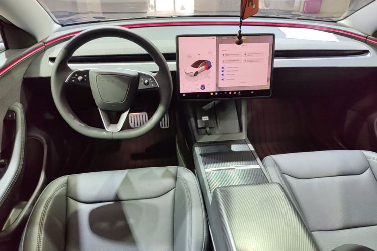 Used Tesla Model 3 2025 Rear-Wheel-Drive Version Center Console