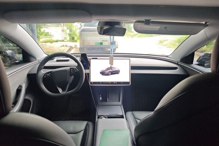 Used Tesla Model 3 2025 Rear-Wheel-Drive Version Center Console