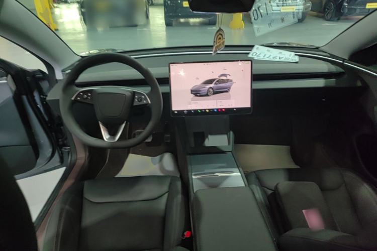 Used Tesla Model 3 2025 Rear-Wheel-Drive Version Center Console