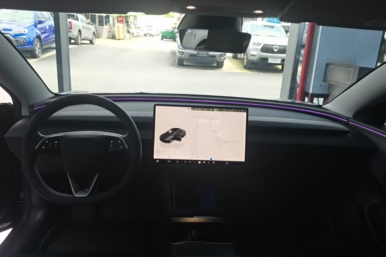Used Tesla Model 3 2025 Rear-Wheel-Drive Version Center Console