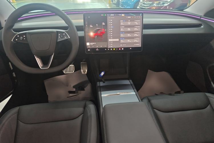 Used Tesla Model 3 2025 Rear-Wheel-Drive Version Center Console