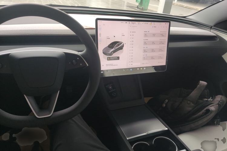 Used Tesla Model 3 2025 Model Long-Range Rear-Wheel-Drive Version Center Console