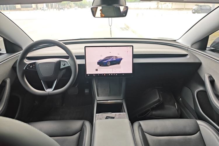 Used Tesla Model 3 2025 Rear-Wheel-Drive Version Center Console