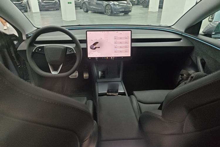Used Tesla Model 3 2025 Model Revised High-Performance All-Wheel-Drive Version Center Console