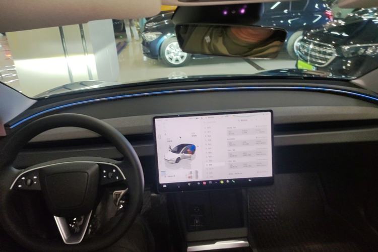 Used Tesla Model 3 2025 Rear-Wheel-Drive Version Center Console